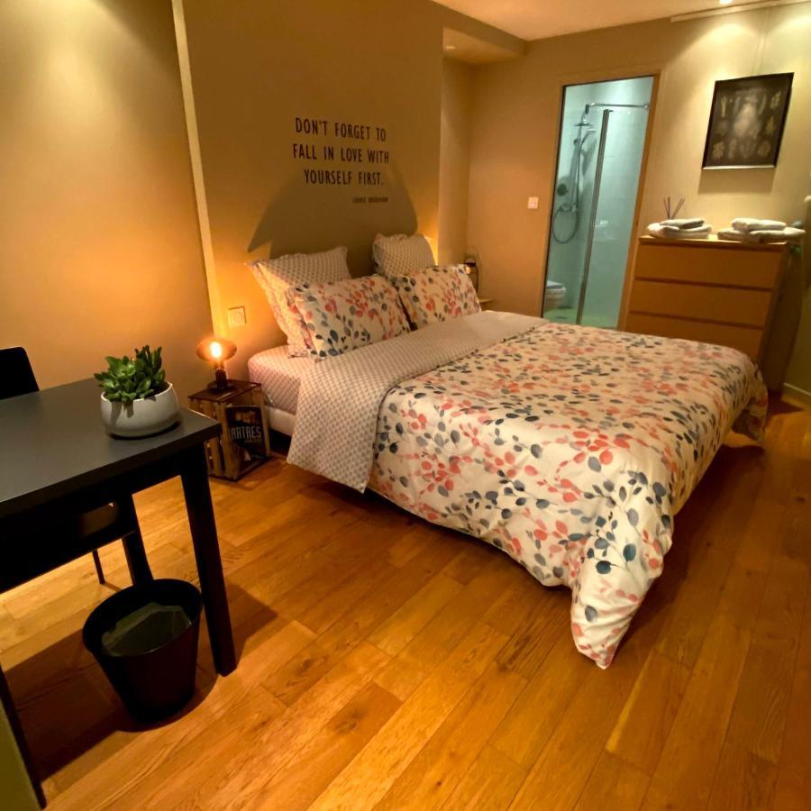 Au 10 Bed & Breakfast Luisant Zewnętrze zdjęcie
