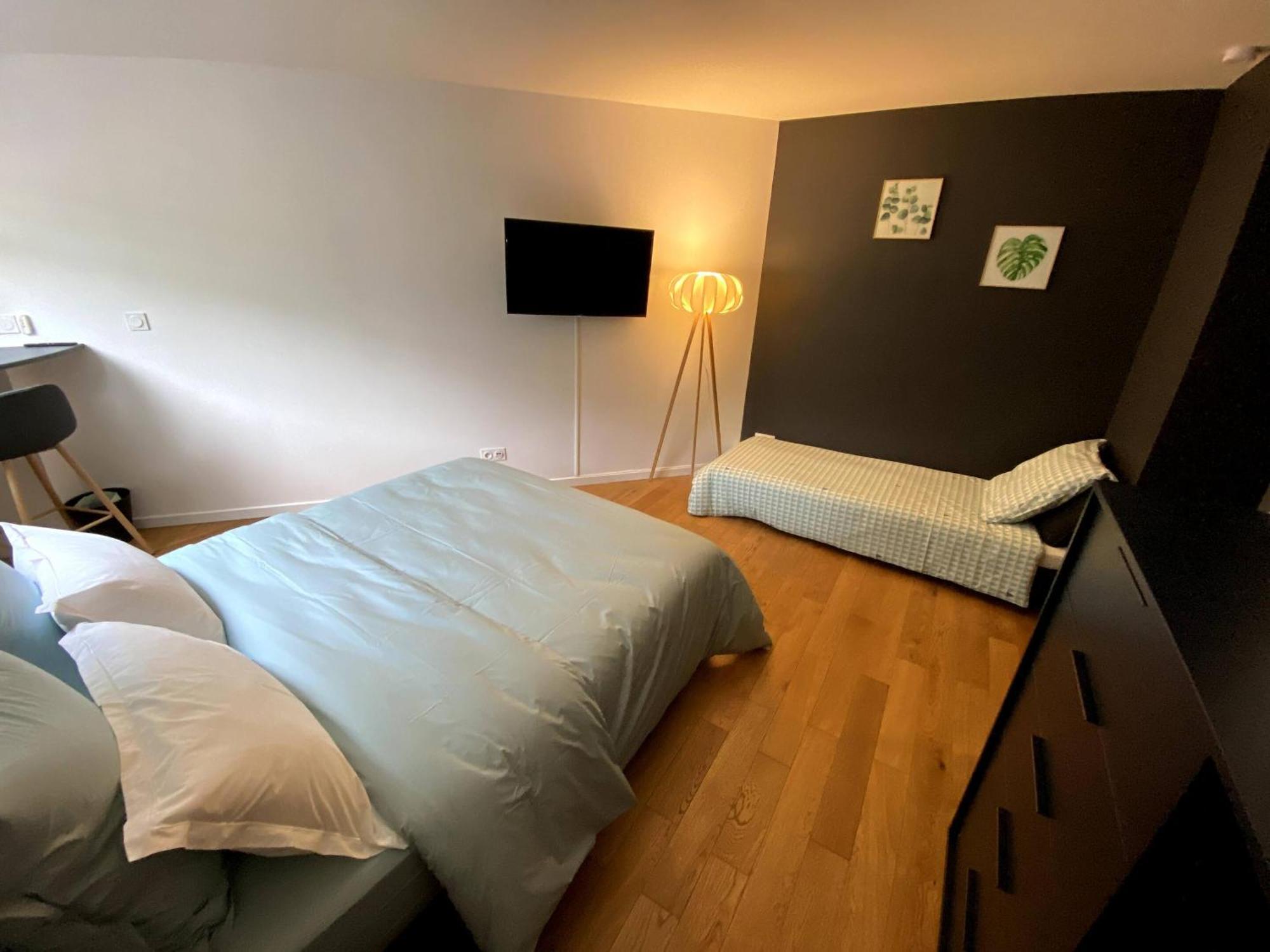 Au 10 Bed & Breakfast Luisant Pokój zdjęcie